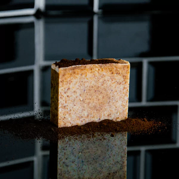 Savon Marc de café exfoliant Soapologie 2